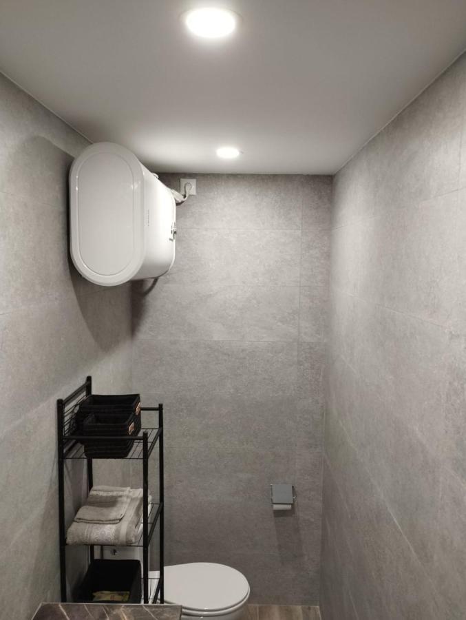 Apartamento Blanco Y Negro En El Centro Alicante Kültér fotó