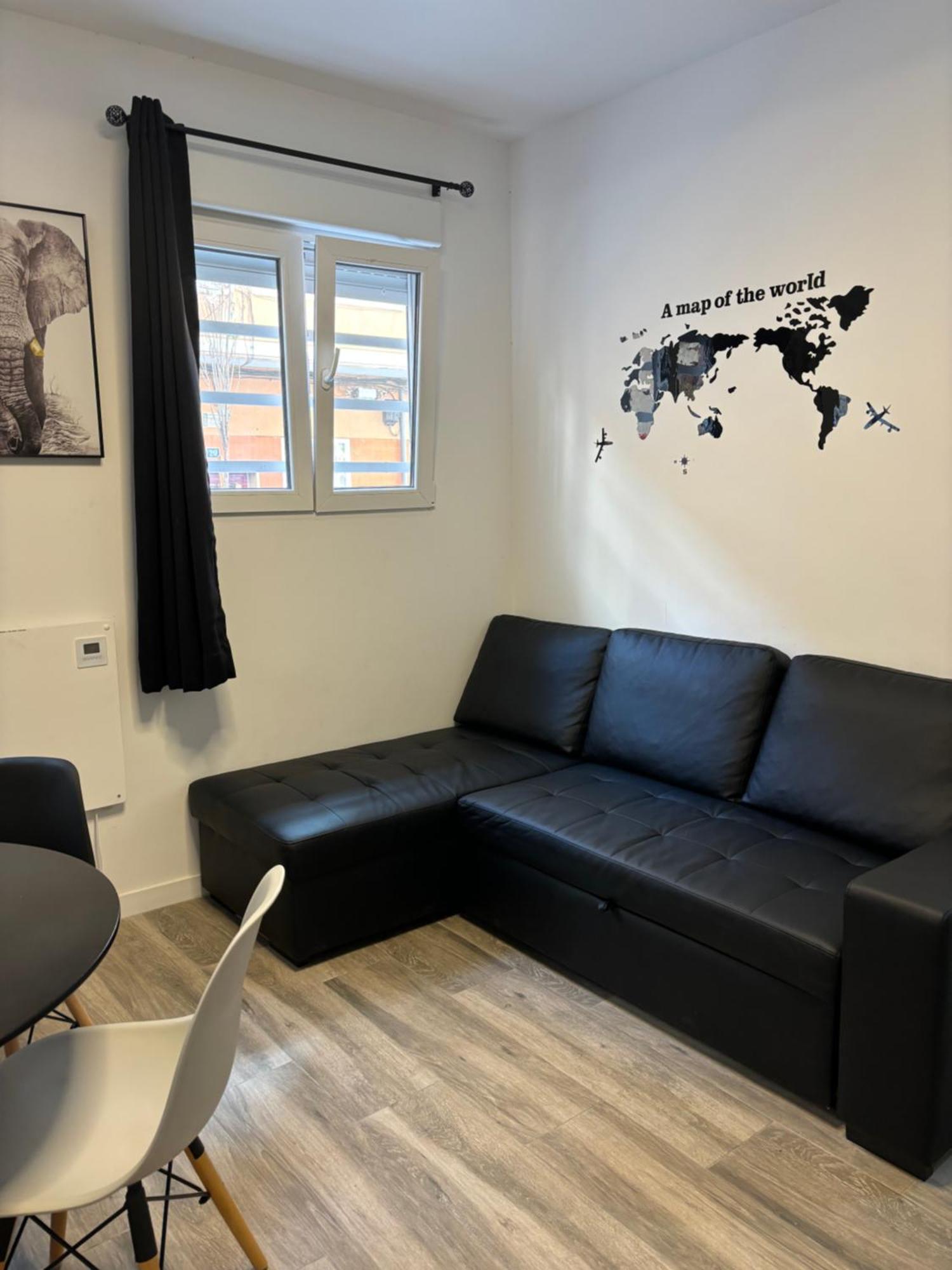 Apartamento Blanco Y Negro En El Centro Alicante Kültér fotó
